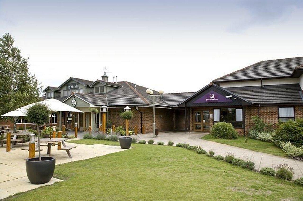 Premier Inn Hatfield エクステリア 写真