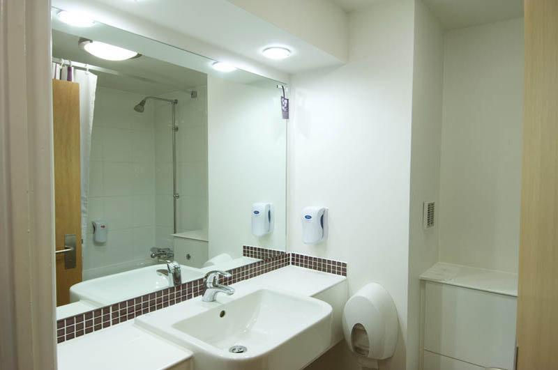Premier Inn Hatfield エクステリア 写真